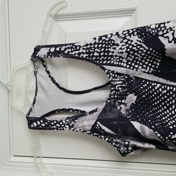 Lululemon Racerback Tank - Picture 4 of 12